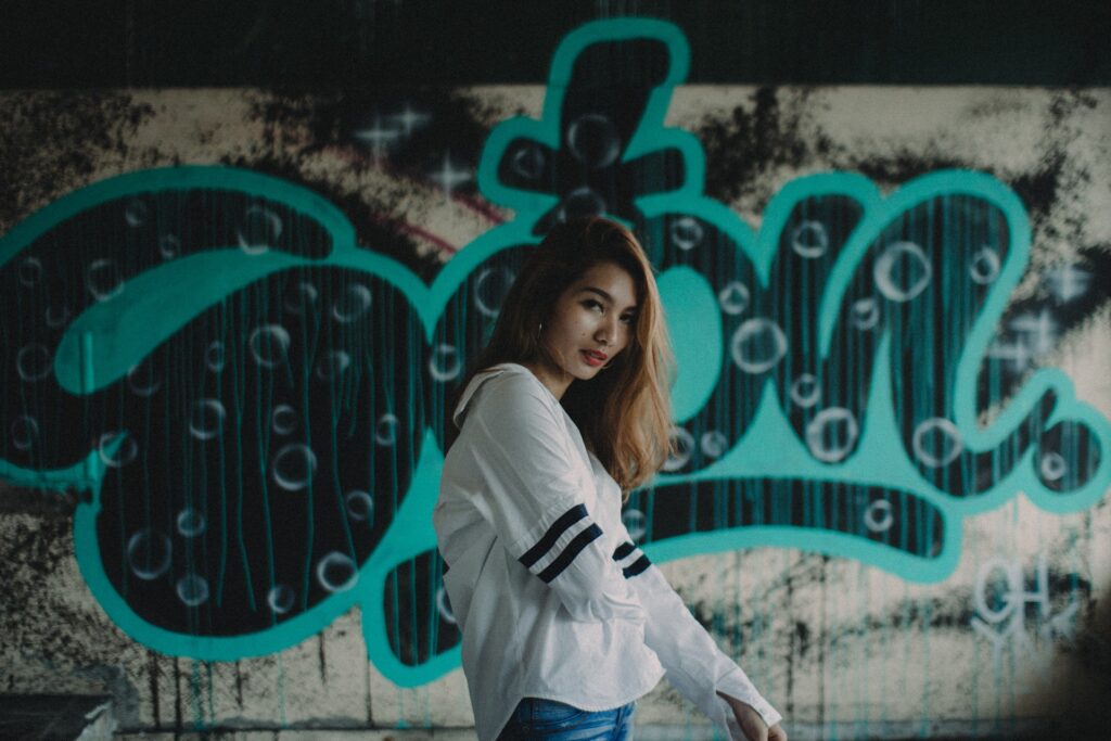 Date Chinese Women: How to Flirt at Work
